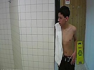 big cock Szkoła Wyższa pierdolić ogromny kogut prysznic przy piersi nastolatek